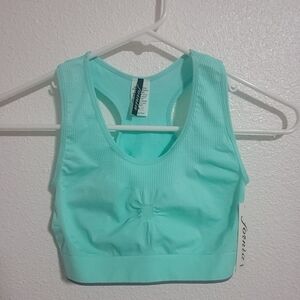 NWT Fornia sports bra like one size fits most